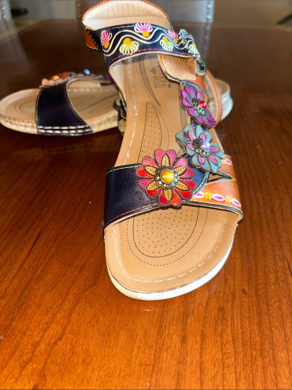 Women's Floral Multi-Color Leather Sandals - Picture 2 of 7